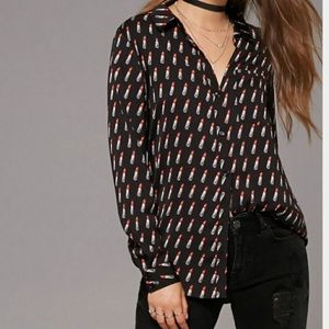 💄 Forever 21 Lipstick Print Blouse | Button Down